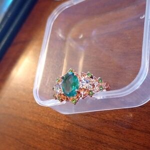 5/20 Elegant Blue and Green Gemstone Ring Size 8